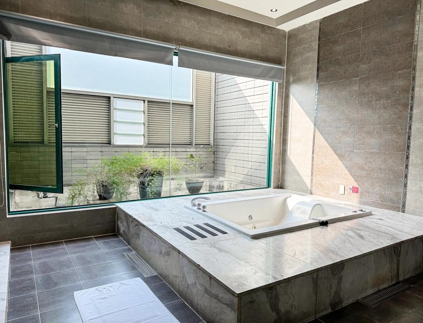 All-Ur Boutique Motel -Chia Yi Branch Chiayi Exterior foto