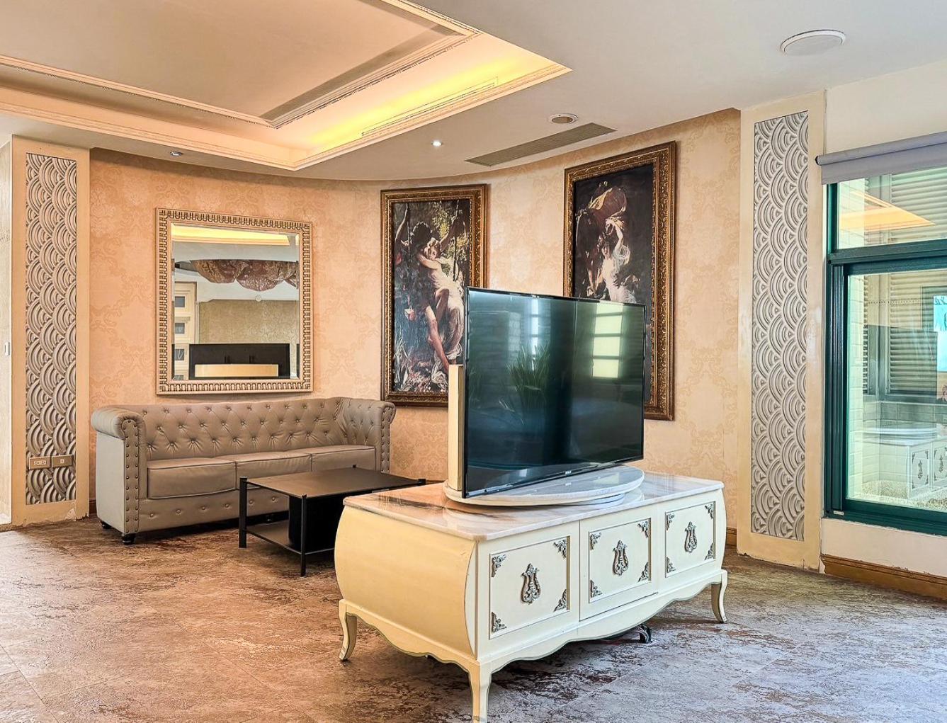 All-Ur Boutique Motel -Chia Yi Branch Chiayi Exterior foto